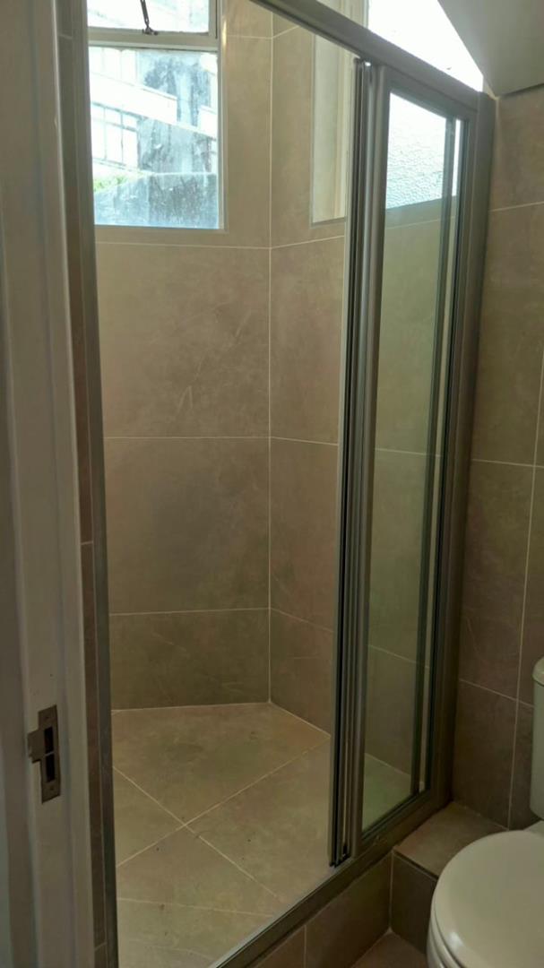 1 Bedroom Property for Sale in Sea Point Western Cape